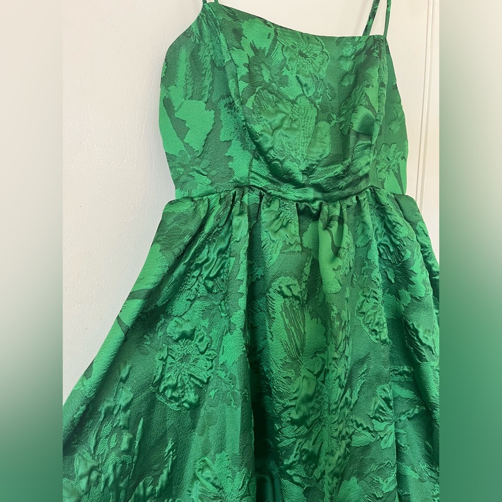 Anthropologie green jacquard hi-lo bubble dress - Picture 4 of 10